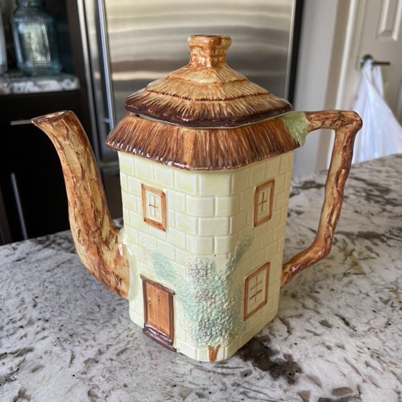 Keele Street Pottery Dining Vtg Keele Street Pottery Thatched Roof